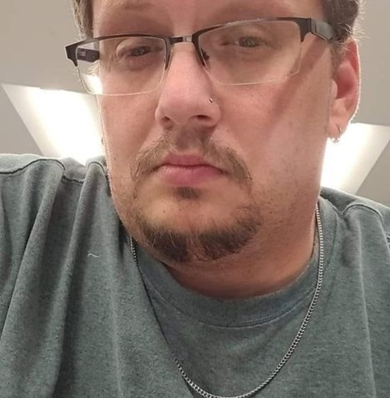 Meet your Posher, Travis - Picture 1 of 1